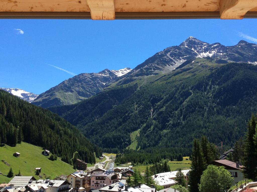 Hotel Meuble Adler - Rooms & Mountain Apartments Santa Caterina Valfurva Exterior foto