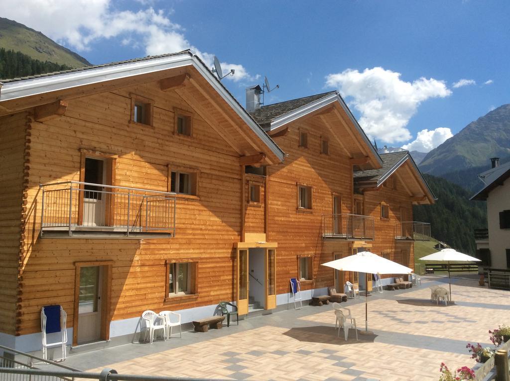 Hotel Meuble Adler - Rooms & Mountain Apartments Santa Caterina Valfurva Exterior foto
