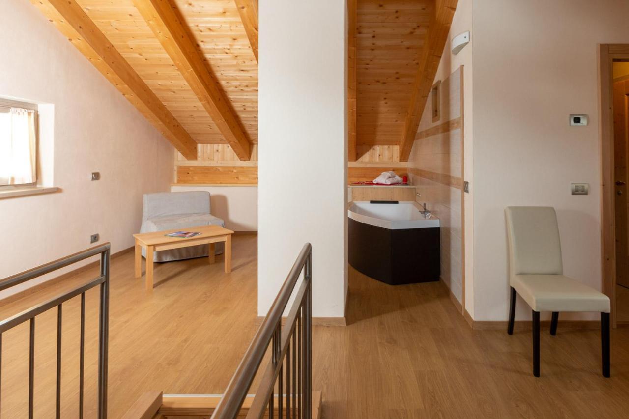 Hotel Meuble Adler - Rooms & Mountain Apartments Santa Caterina Valfurva Exterior foto