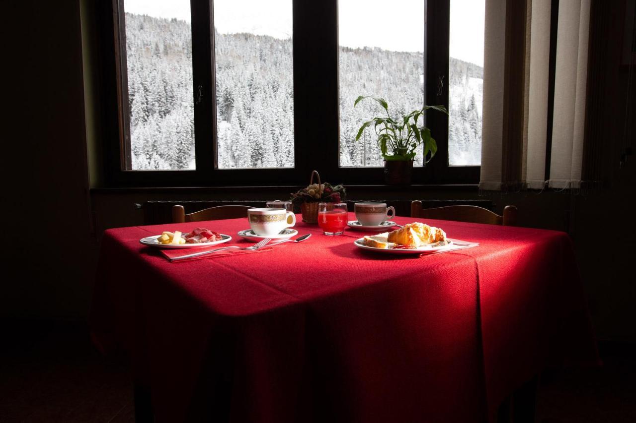 Hotel Meuble Adler - Rooms & Mountain Apartments Santa Caterina Valfurva Exterior foto