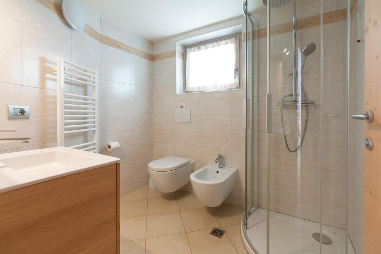 Hotel Meuble Adler - Rooms & Mountain Apartments Santa Caterina Valfurva Exterior foto